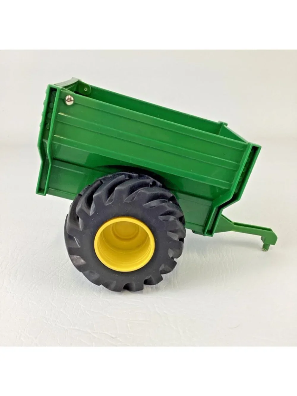 Tomy Licensed John Deere Toy Trailer 6